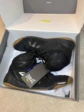 New Everlast  boxing boots in