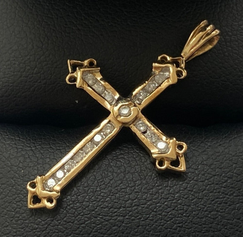 9ct gold diamond cross - 9ct,
