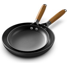 Cast Iron Skillets Non-Stick