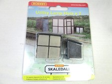 HORNBY Skaledale R9782 (Resin) Utility Lamp Huts (2) - Still Sealed - OO Gauge