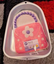 Wilton Flower Purse Cake Tin