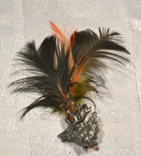 Vintage Jes Geschutzt hat brooch - stag & feathers Unisex pin German silver tone