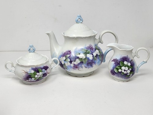 Lilac tea set hand - tea,