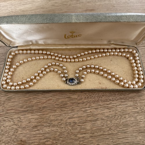 Lotus vintage simulated pearls