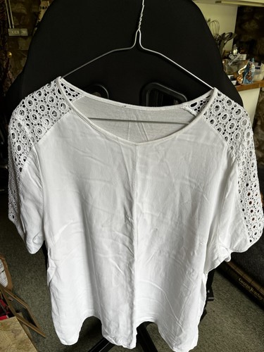 Basler white top - top, with