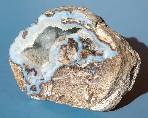 Polished quartz geode - quartz,