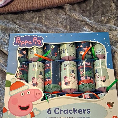 Peppa pig christmas crackers - pig,