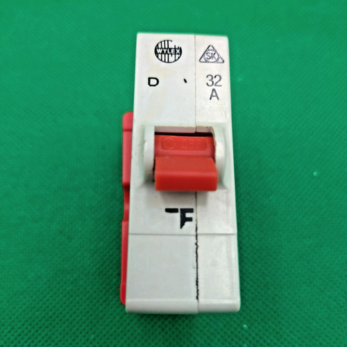 32a wylex plug - 32a, mcb