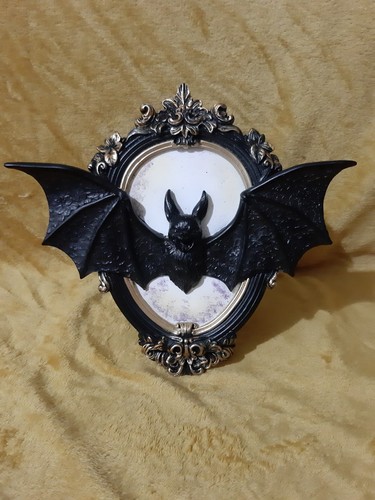 Tkmaxx resin bat wall - bat, or
