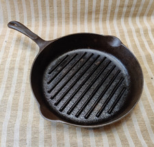 LARGE WAGNERS CAST IRON SKILLET FRYING PAN - CLASSIC USA PAN 11 & 3/8" PAN