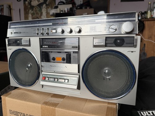 Aiwa stereo 600 radio cassette - radio,