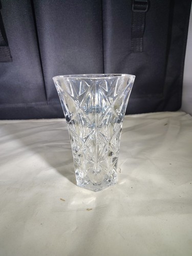 Heavy lead crystal pressed