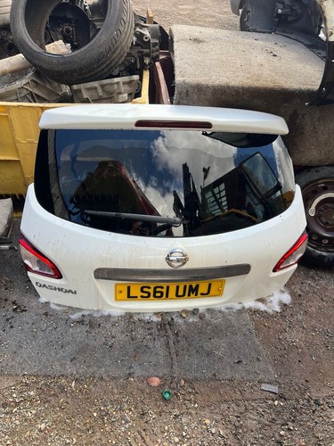 Nissan qashqai j10 door - nissan,