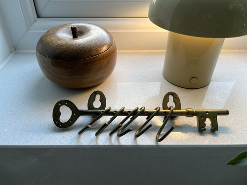 Vintage metal brass coloured - brass,