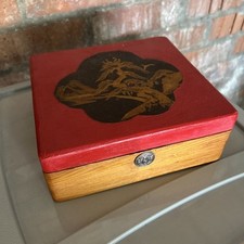 Vintage Wooden Oriental Desing