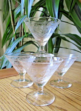 Set of 4 Rare Vintage  Antique Vintage Pall Mall Lady Hamilton Liqueur Glasses