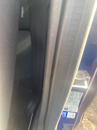 Lower pillar trim - b-pillar, 2016