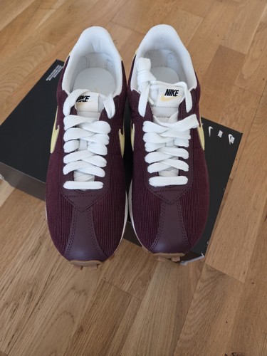 Nike 1000 burgundy yellow - burgundy,