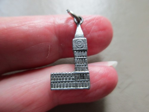 Pretty vintage silver tone - vintage,