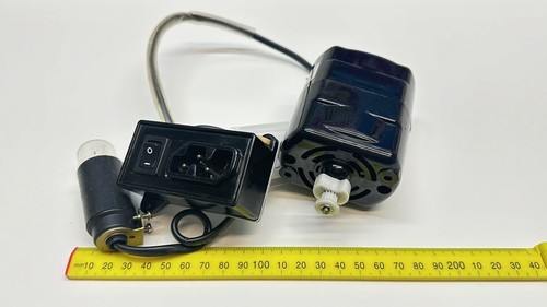 Motor with power - terminal, and
