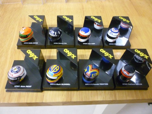 Onyx 8 f1 - 1/12,, helmets