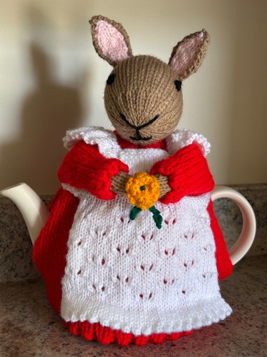 Hand knitted novelty mrs - hand,
