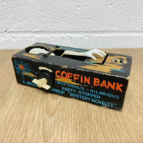 Vintage wind mechanical - wind, up
