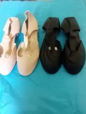 KATZ & ROCH VALLEY DANCE SHOES BALLET PRACTICE/TEACHING SHOES-SIZE 1 (2 PAIRS)