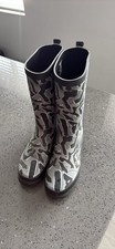 Boys Camo black & white Wellies size uk 4