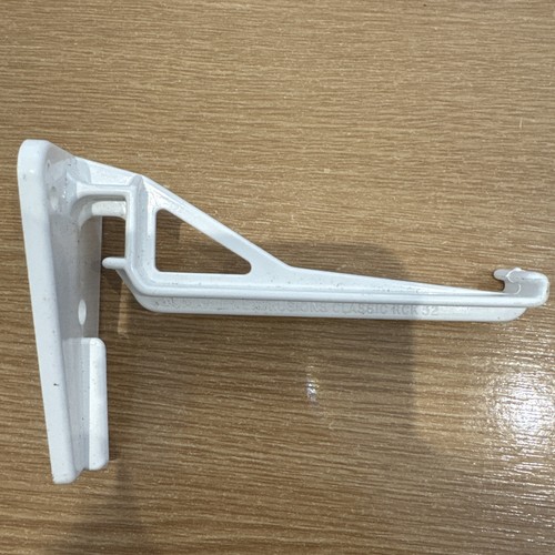 Marley white gutter - clip, rck52