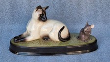 Beswick Watch it  -A Siamese Cat & Mouse on Plinth figurine 30 cm long