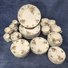 Royal Doulton Old Leeds Spray D3548 Dinner Service 7pcs for 12 112 total  BBSMT