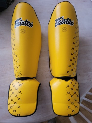 Fairtex black shin - fairtex, pads,