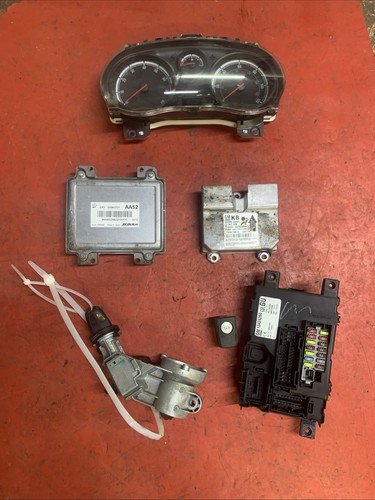 Vauxhall corsa 0 - d, 1.0