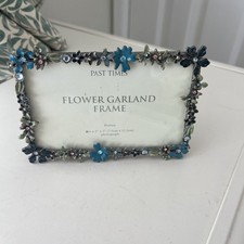 Past Times Flower Garland