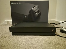 Microsoft Xbox One X 1TB
