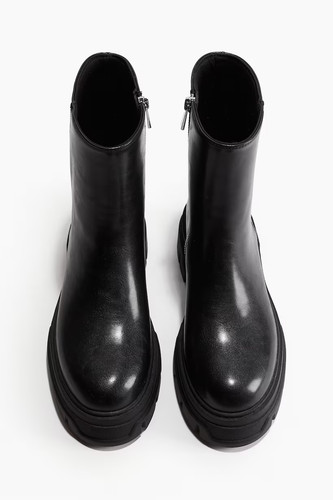 Bnwt chunky ankle boots from - chunky,