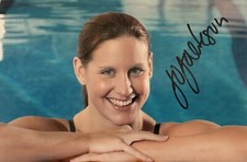 JOANNE JACKSON HAND SIGNED 6X4