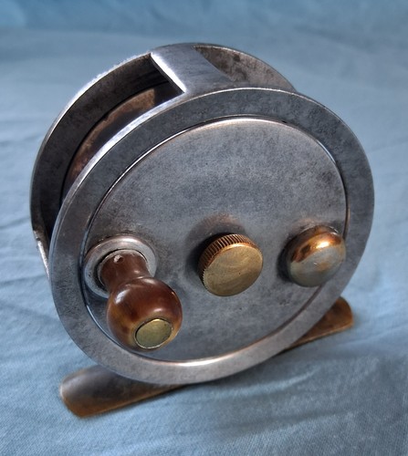 Center pin fishing reel alloy - ,