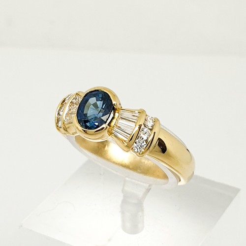 Yellow gold ring - carats, 750