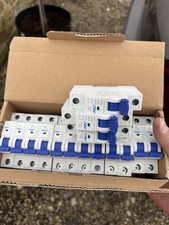 Deta 16 Amp Circuit Breakers