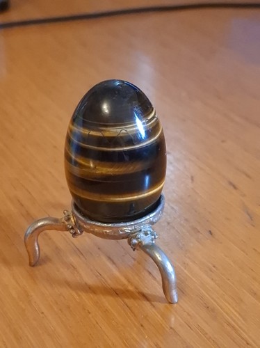 Tigers eye egg stand - tigers,