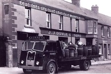 CV565 - Guinness Lorry by J J