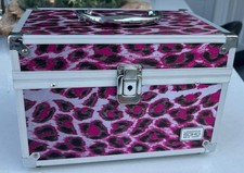 LONDON SOHO  Aluminium Cosmetic Makeup Vanity Travel Case 