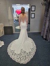 Mark Lesley Bridalwear Slim