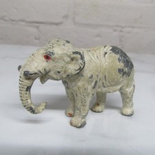 Britains Lead Elephant Or