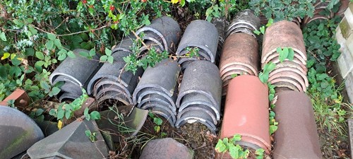Black half round ridge tile