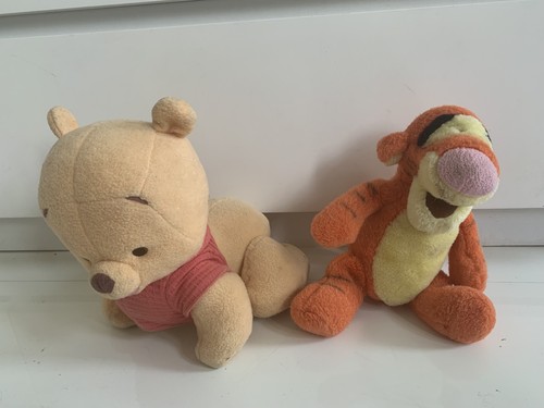 Vintage winnie the pooh - winnie,