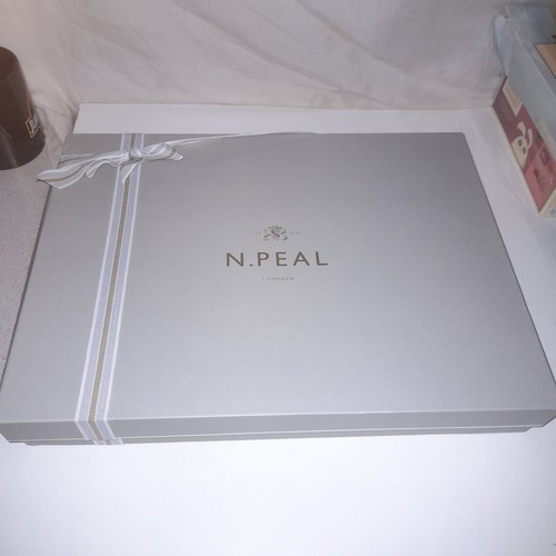 Peal empty gift box - n.peal, with