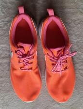 Nike Roshe Run Lava Glow